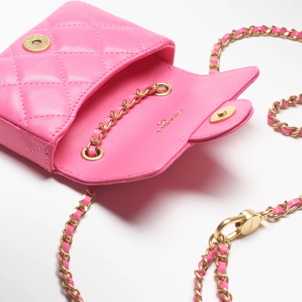 Chanel pink Coco de Toi amour heart quilted micro mini belt bag - Picture 6 of 12